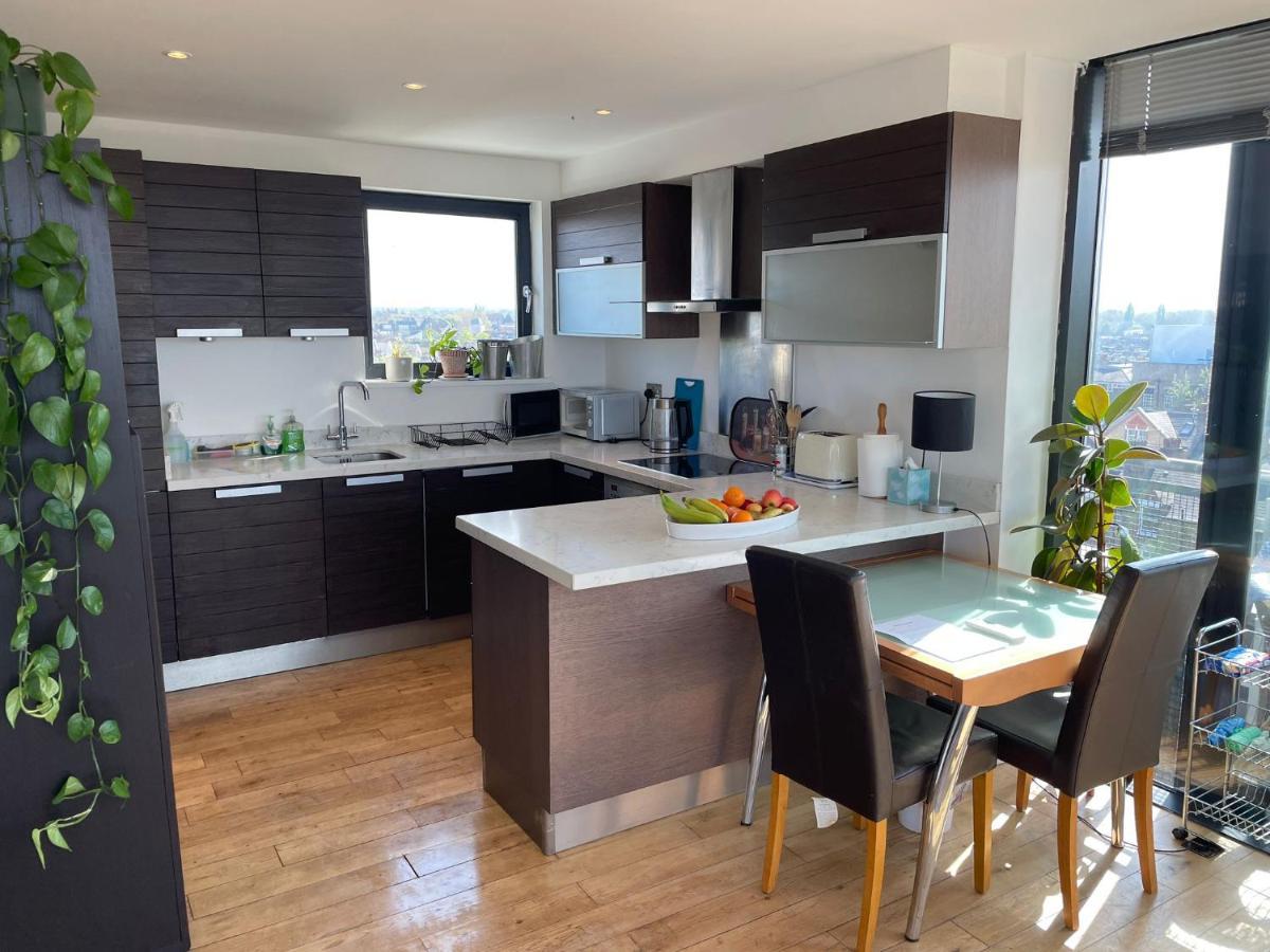Апартаменты Penthouse In Battersea Amazing Views Of Лондон Экстерьер фото