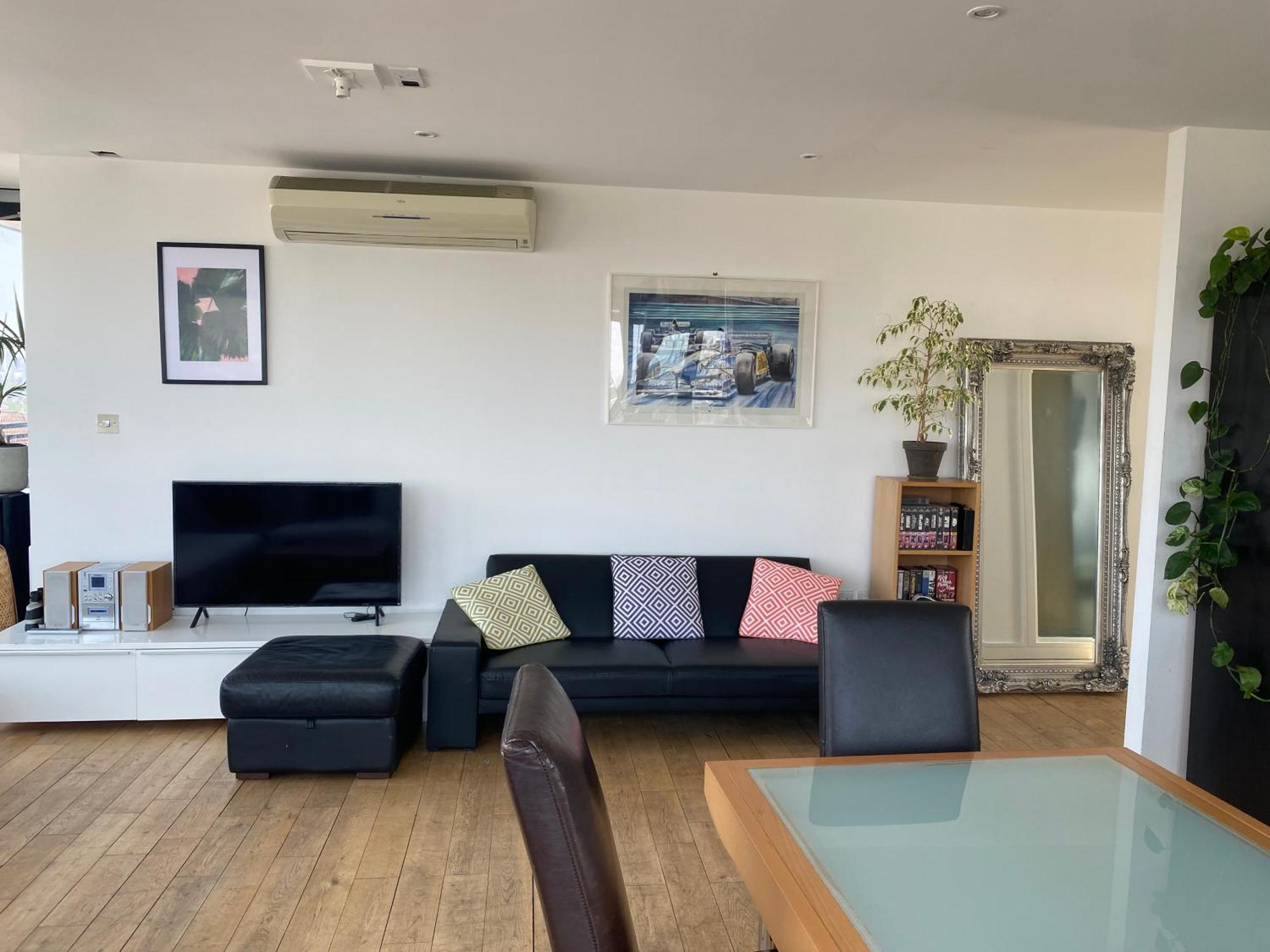 Апартаменты Penthouse In Battersea Amazing Views Of Лондон Экстерьер фото